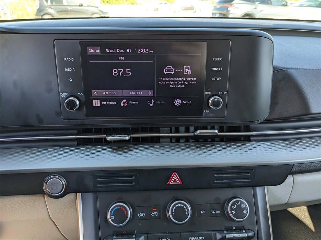 2022 Kia Carnival LX