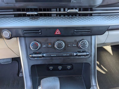 2022 Kia Carnival LX