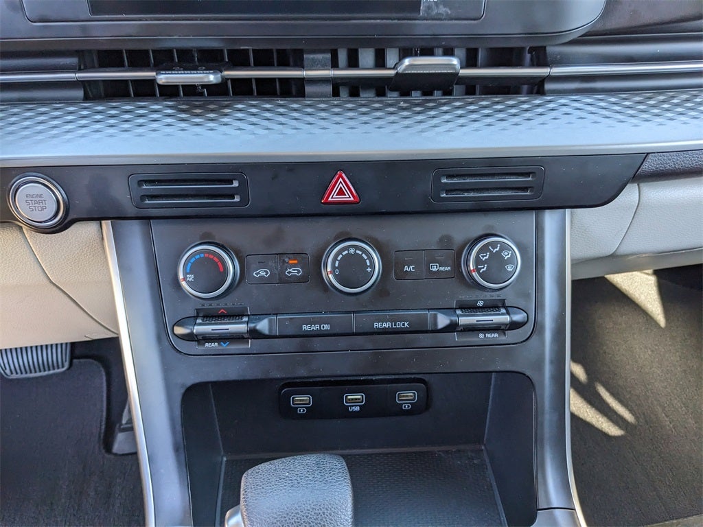 2022 Kia Carnival LX