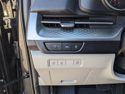 2022 Kia Carnival LX