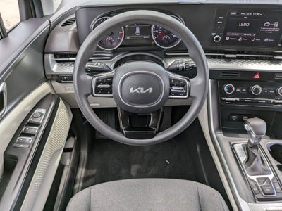 2024 Kia Carnival LX