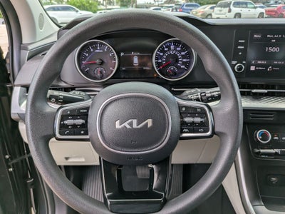 2024 Kia Carnival LX