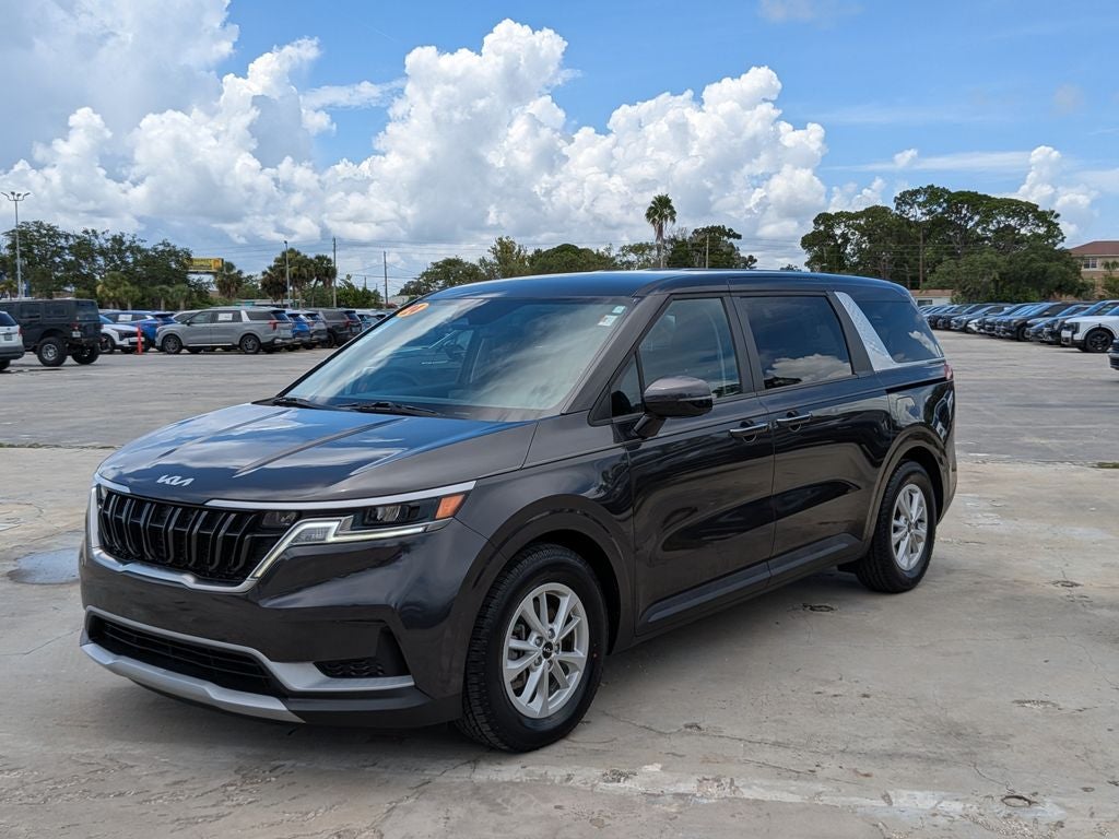 2024 Kia Carnival LX