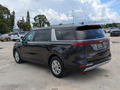 2024 Kia Carnival LX
