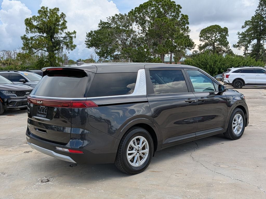 2024 Kia Carnival LX