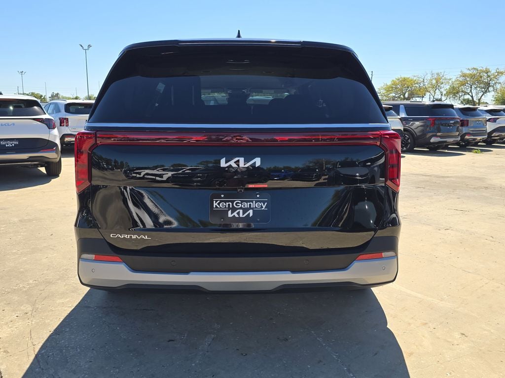 2026 Kia Carnival LXS