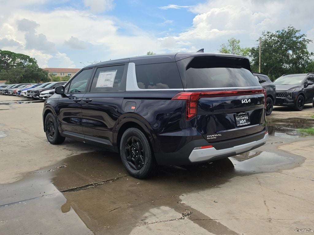 2027 Kia Carnival LXS