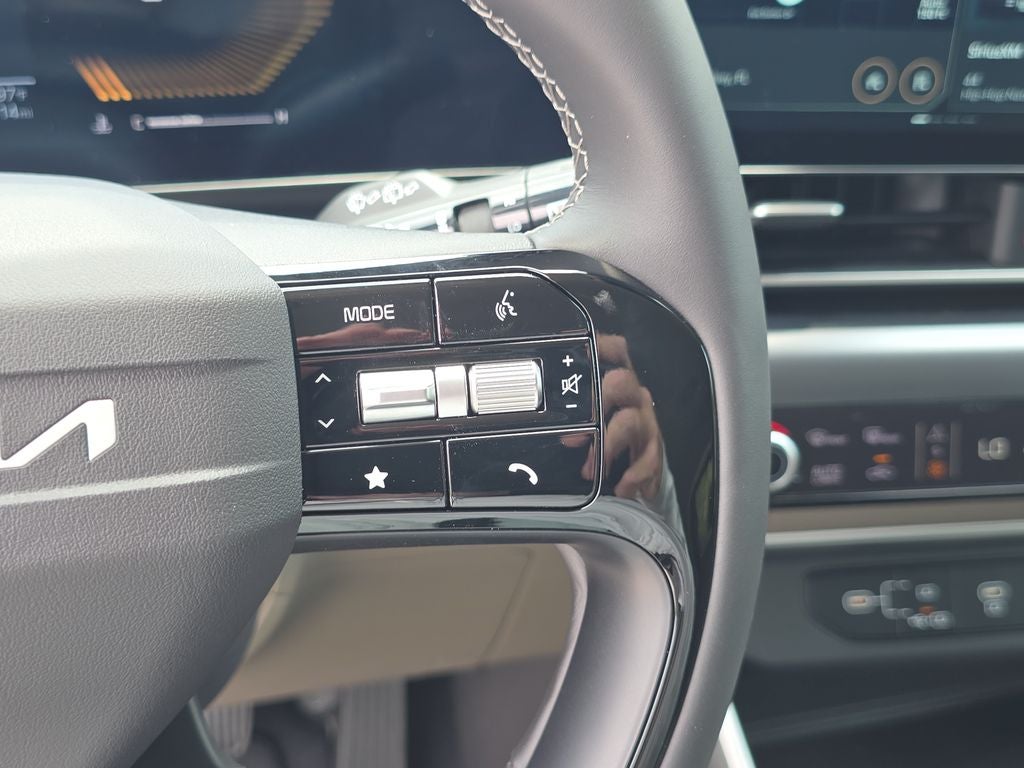 2027 Kia Carnival LXS