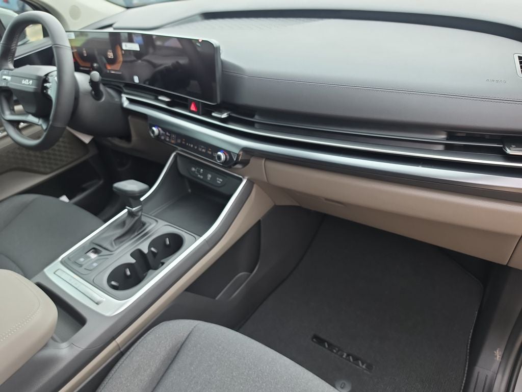 2027 Kia Carnival LX