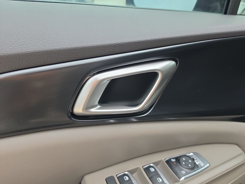 2027 Kia Carnival LX