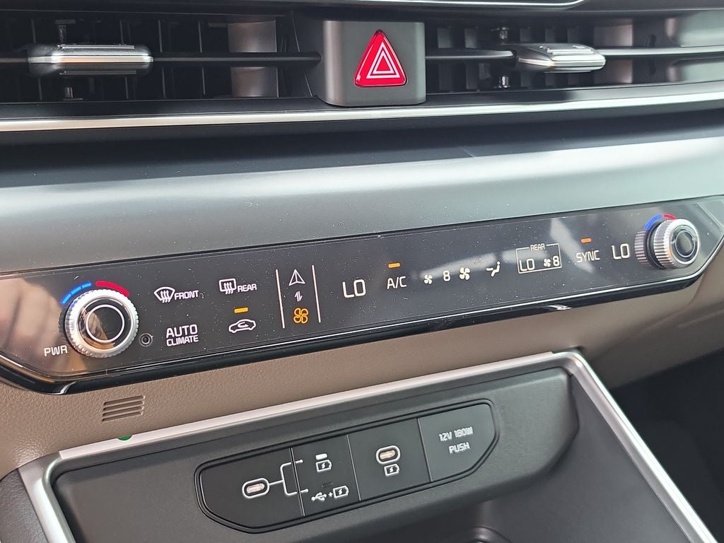 2027 Kia Carnival LX