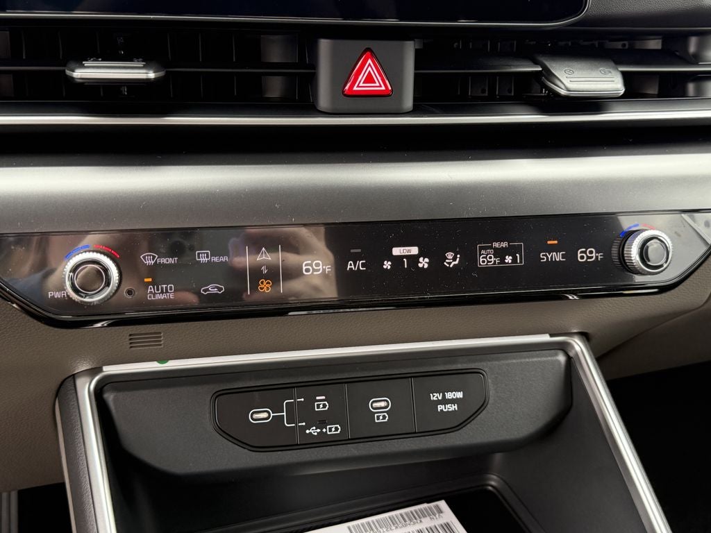 2026 Kia Carnival LXS