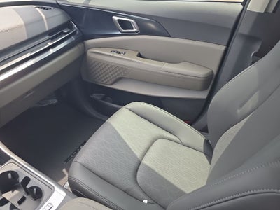 2027 Kia Carnival LXS