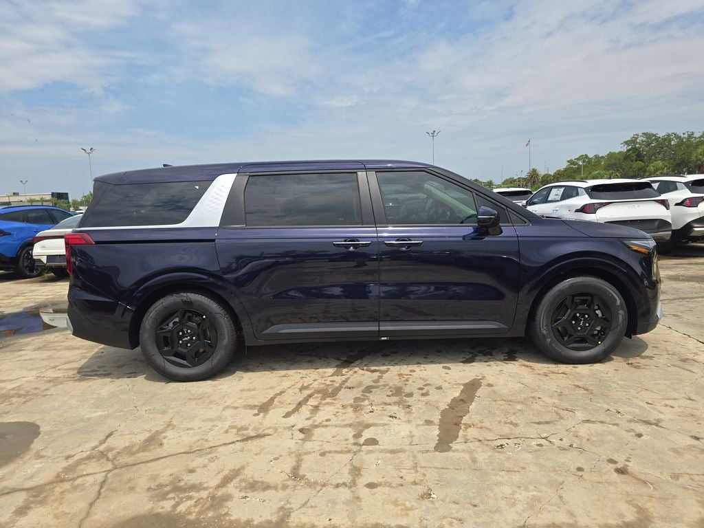 2027 Kia Carnival LXS