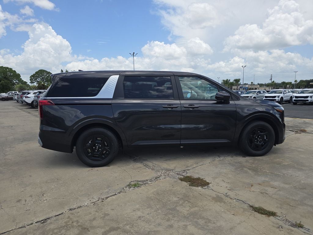 2027 Kia Carnival LXS