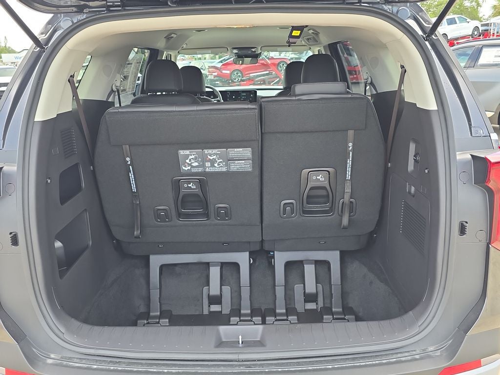 2027 Kia Carnival LXS
