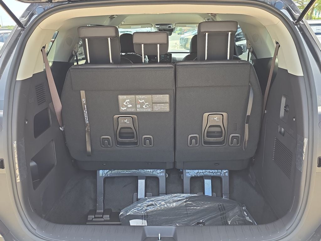 2027 Kia Carnival LXS