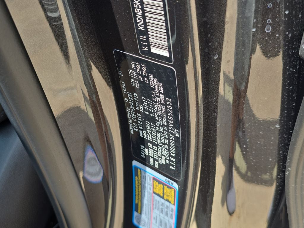 2027 Kia Carnival LXS