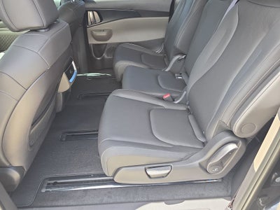 2027 Kia Carnival LXS