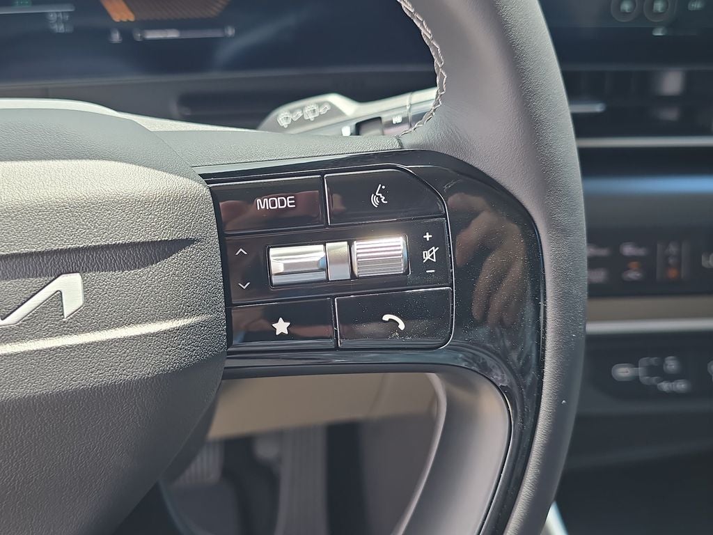 2027 Kia Carnival LXS