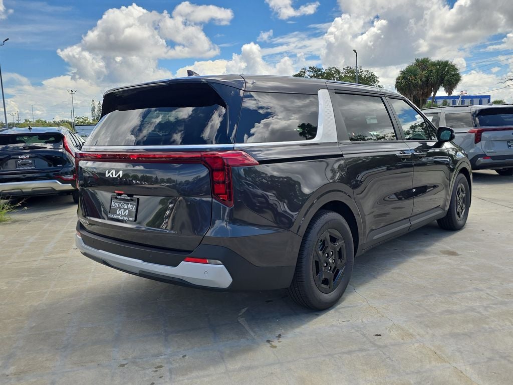 2027 Kia Carnival LXS