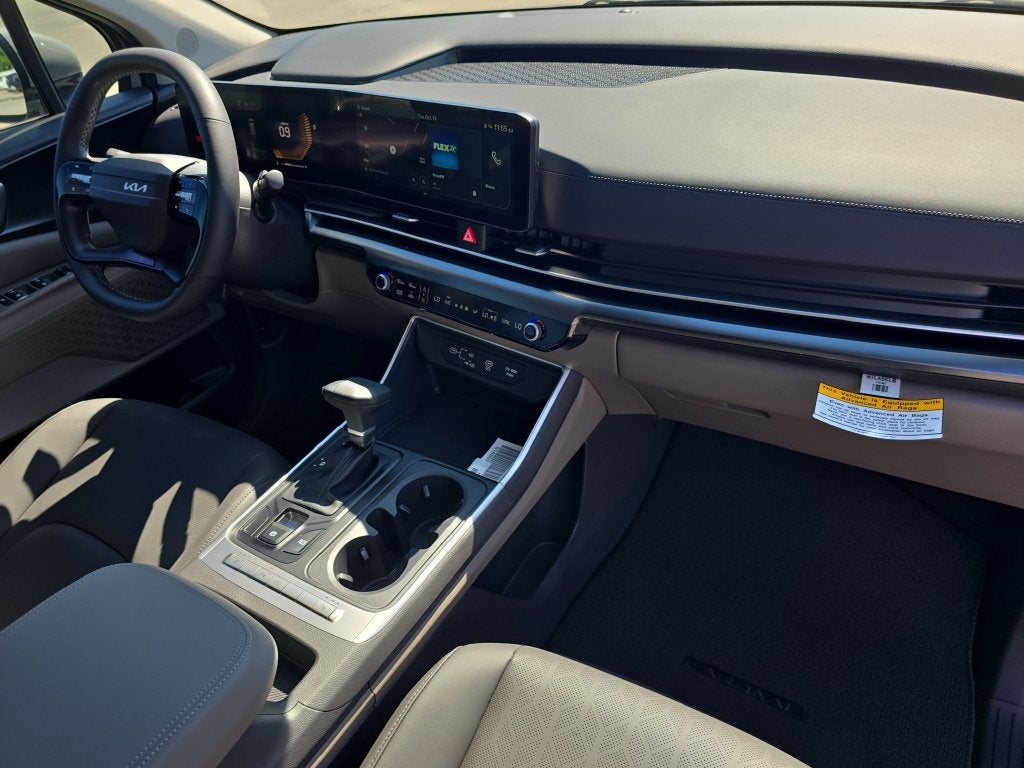 2027 Kia Carnival LXS