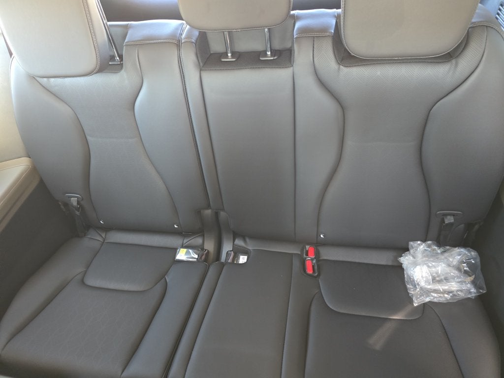 2027 Kia Carnival LXS