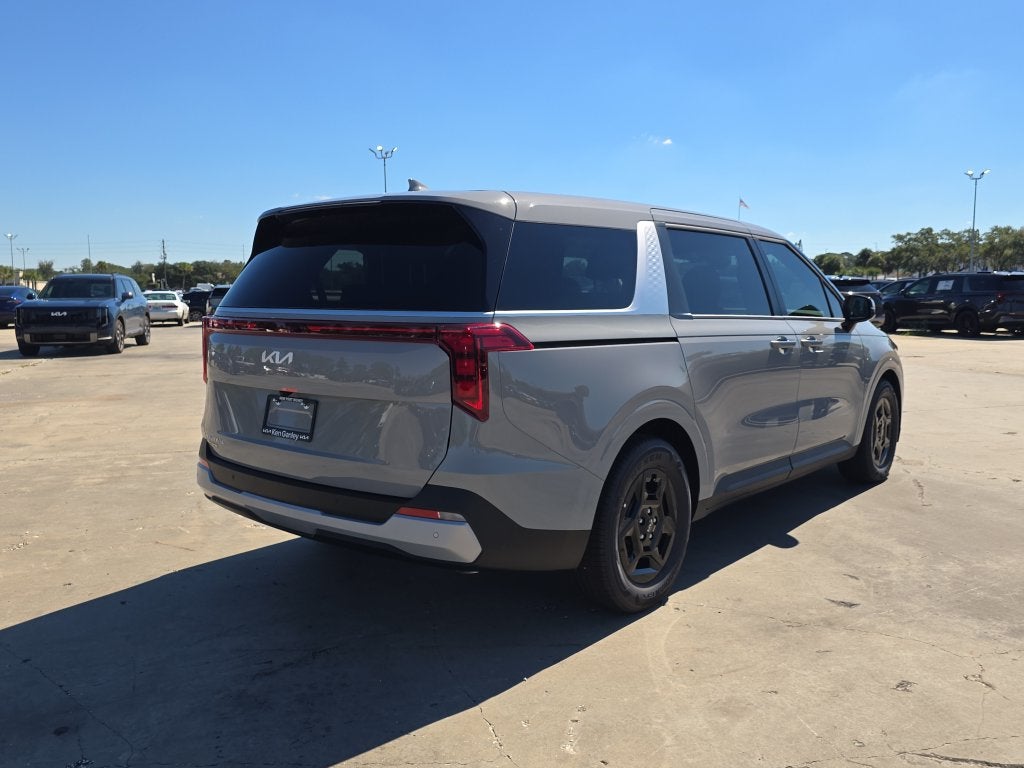 2027 Kia Carnival LXS