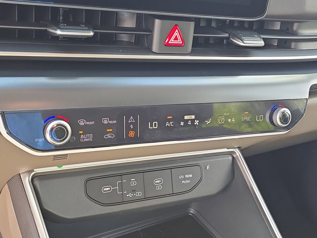 2026 Kia Carnival LXS