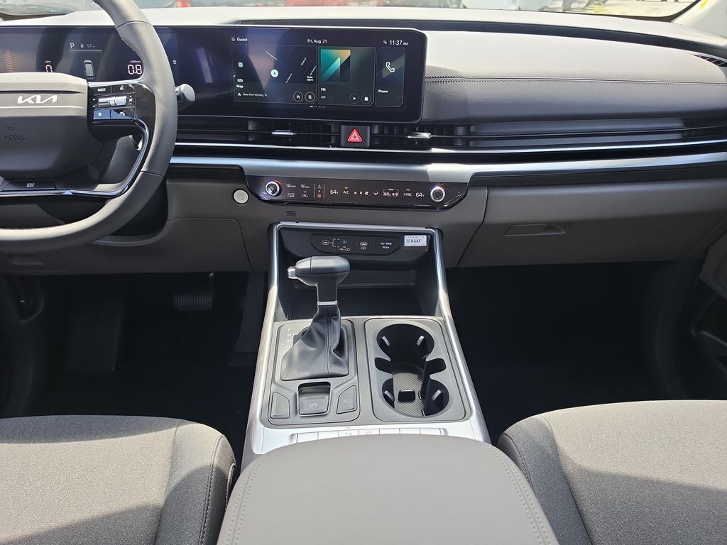 2027 Kia Carnival LX