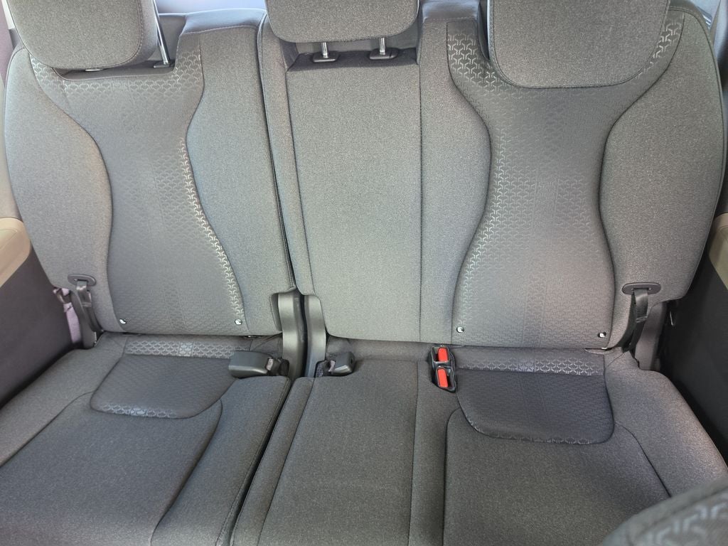 2027 Kia Carnival LX