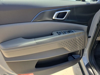 2027 Kia Carnival LX