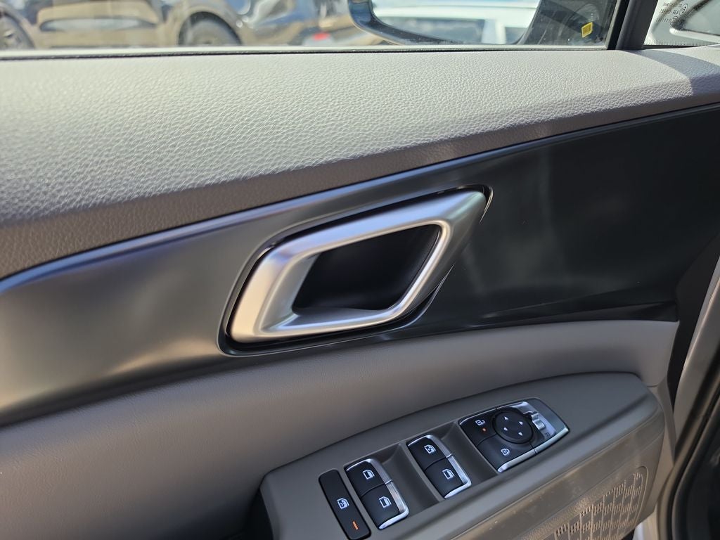 2027 Kia Carnival LX