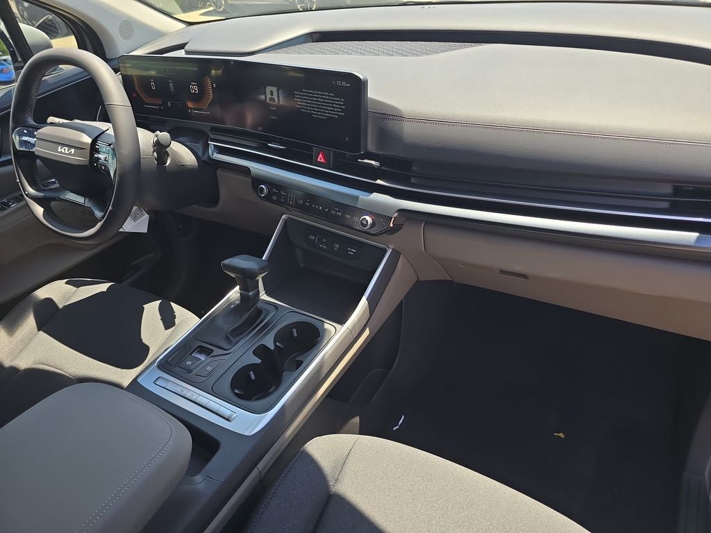 2027 Kia Carnival LX