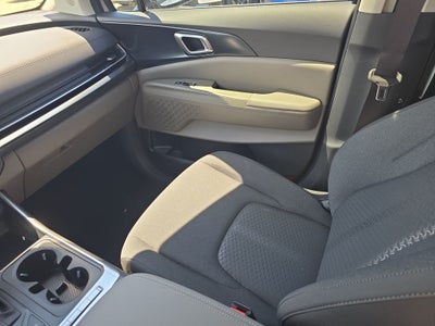 2027 Kia Carnival LX