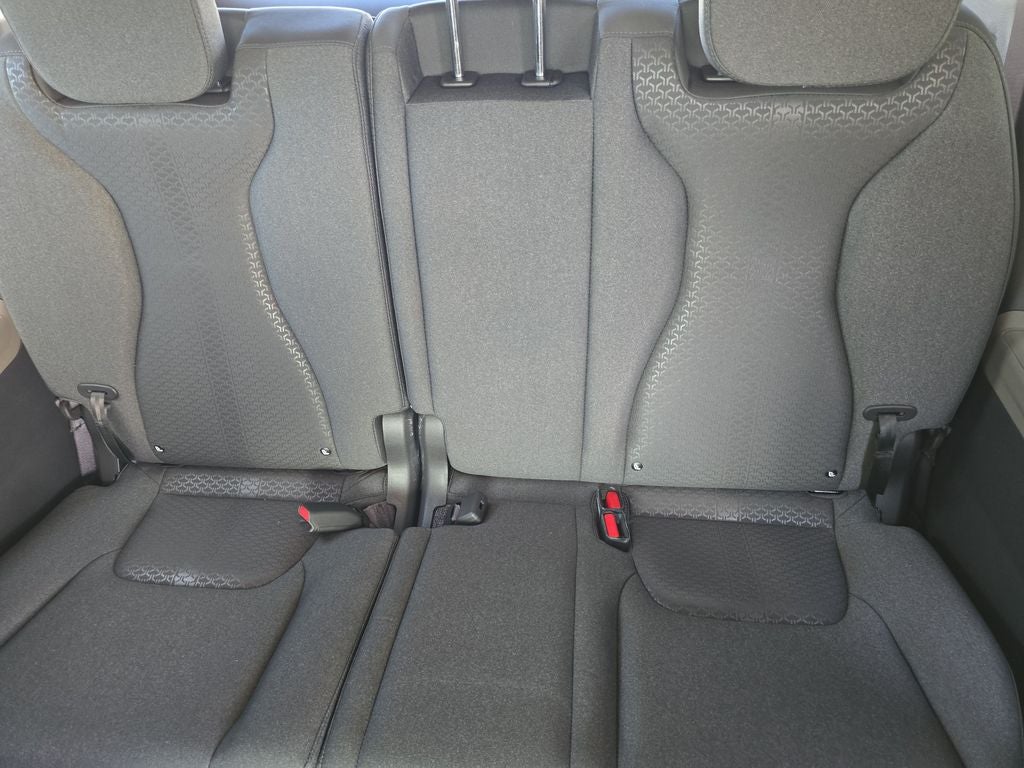 2027 Kia Carnival LX