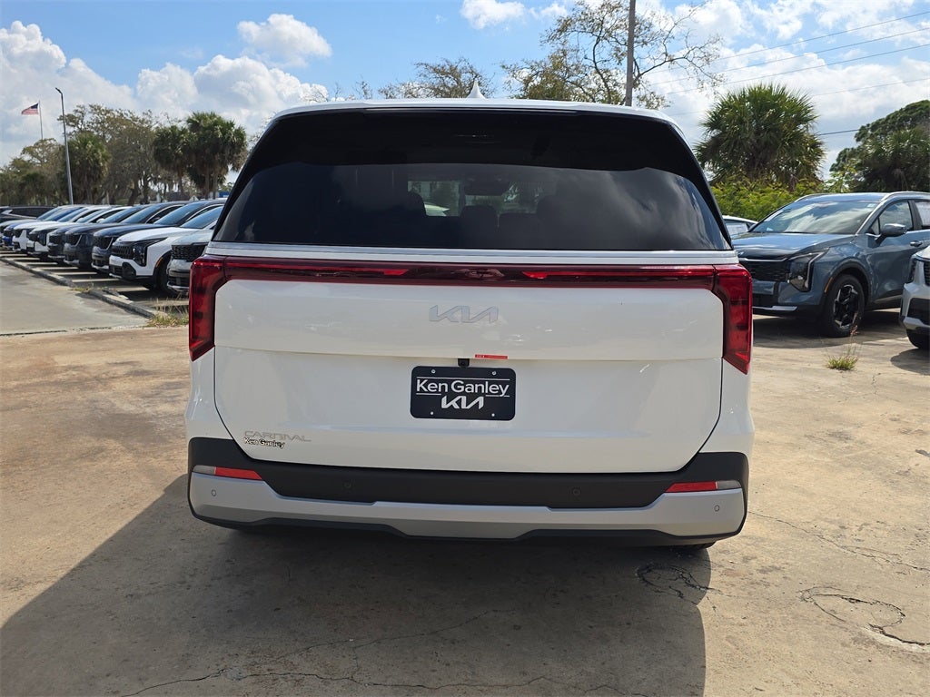 2026 Kia Carnival LXS