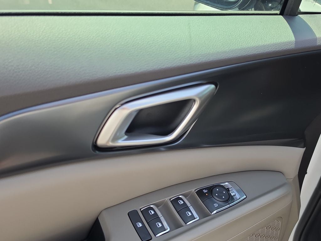 2027 Kia Carnival LXS
