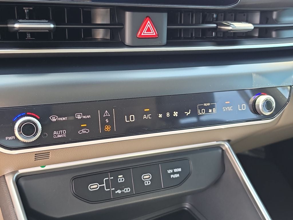 2027 Kia Carnival LXS