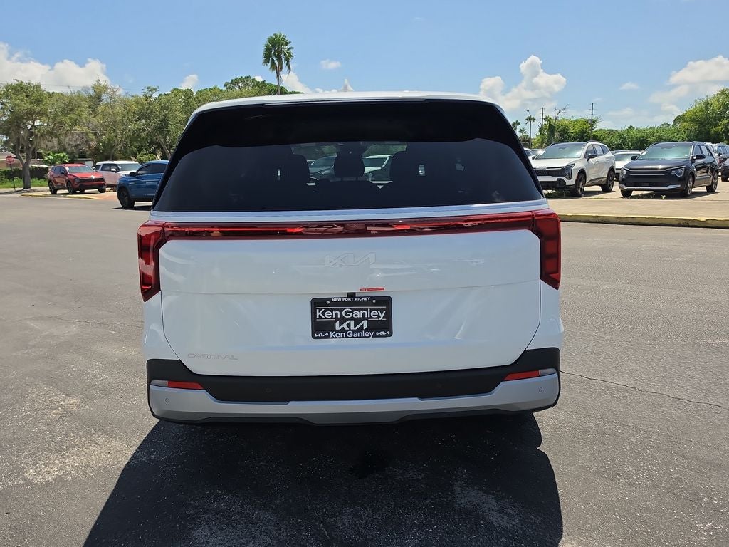 2027 Kia Carnival LXS