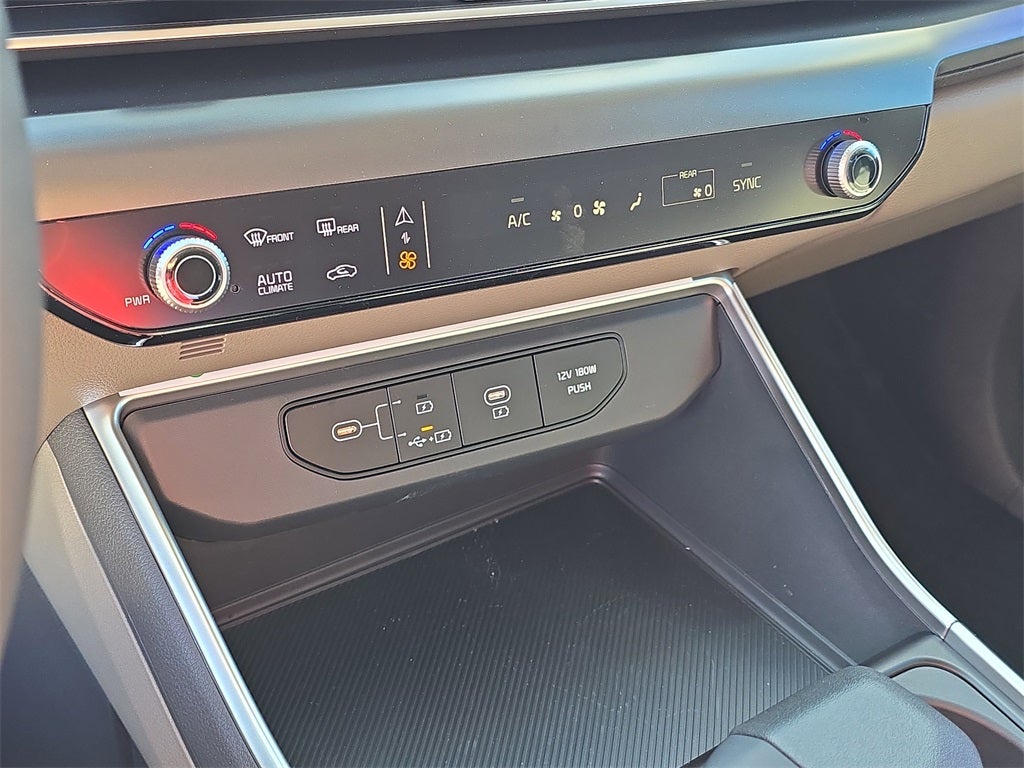 2026 Kia Carnival LX