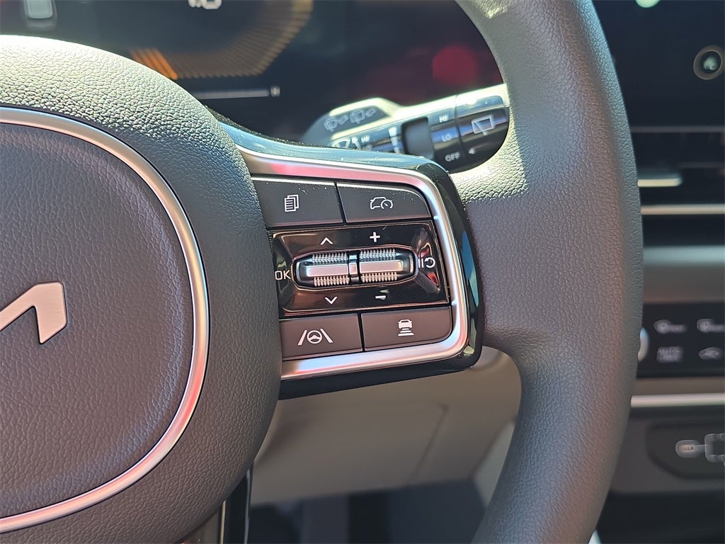 2026 Kia Carnival LX