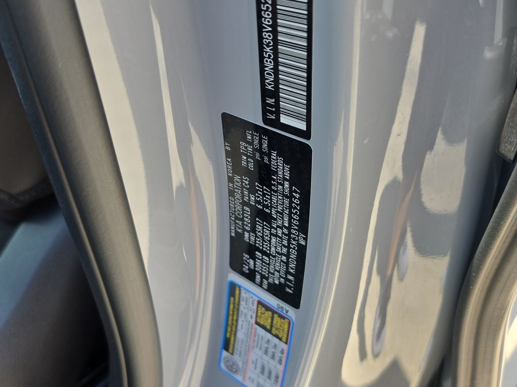 2027 Kia Carnival LXS