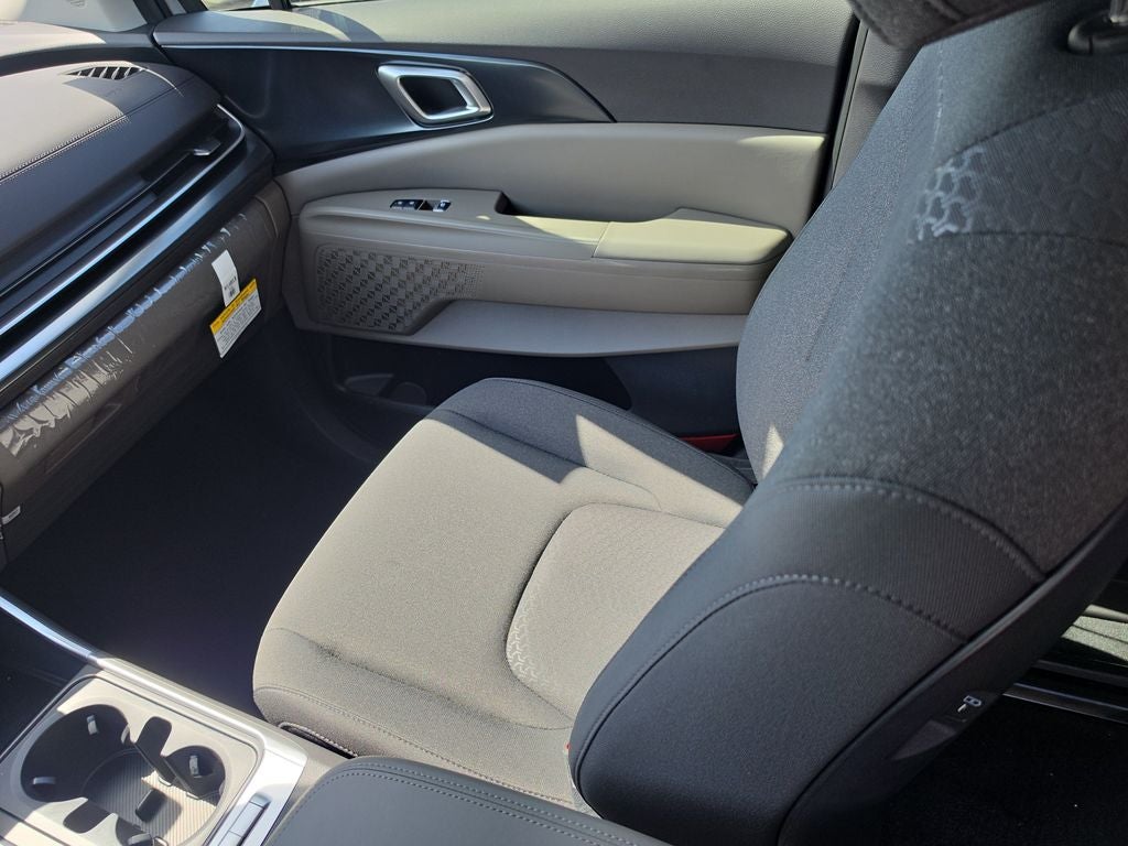 2027 Kia Carnival LX