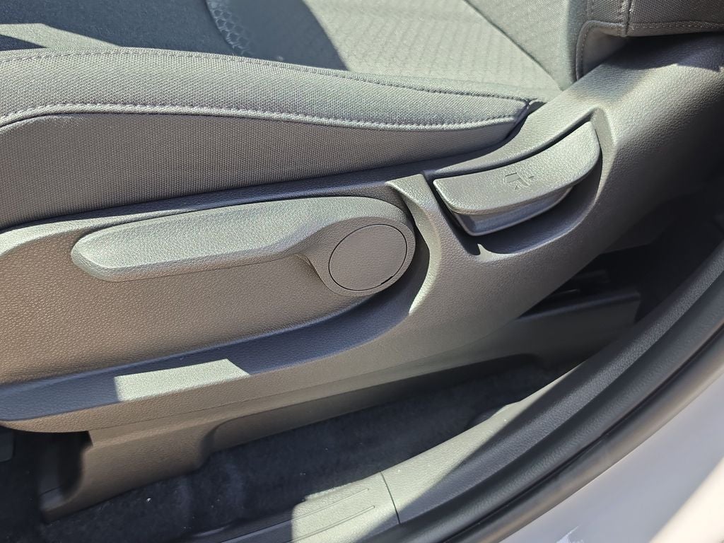 2027 Kia Carnival LX