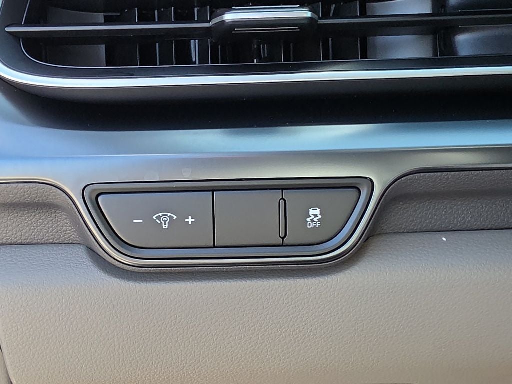 2027 Kia Carnival LX
