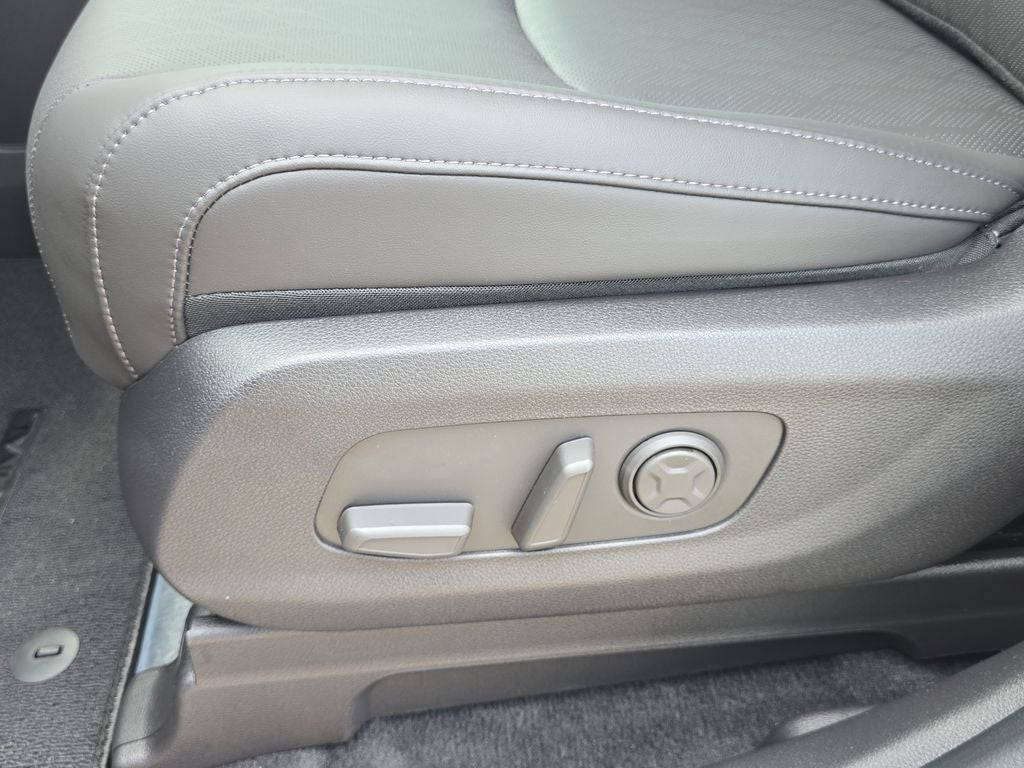 2027 Kia Carnival LXS