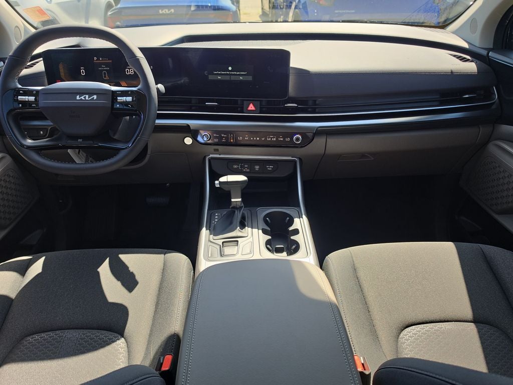 2027 Kia Carnival LX