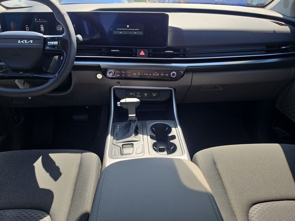 2027 Kia Carnival LX