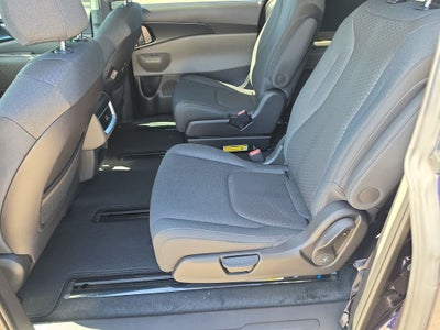 2027 Kia Carnival LX